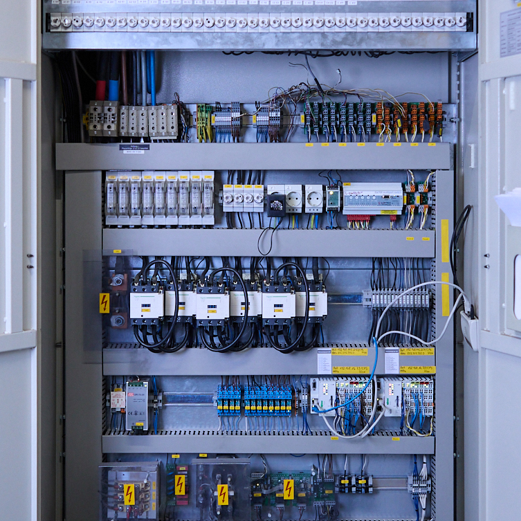 SMART_TEC_1P1A6619_Quadrat